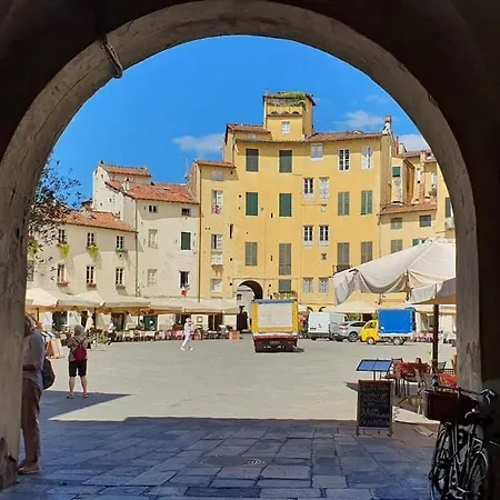 Nonna Natalina Lucca